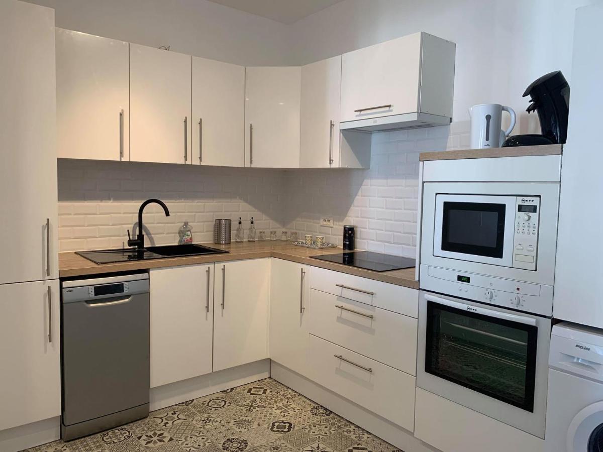 Magnifique Appartement Beziers Centre Historique Avec Parking Екстериор снимка